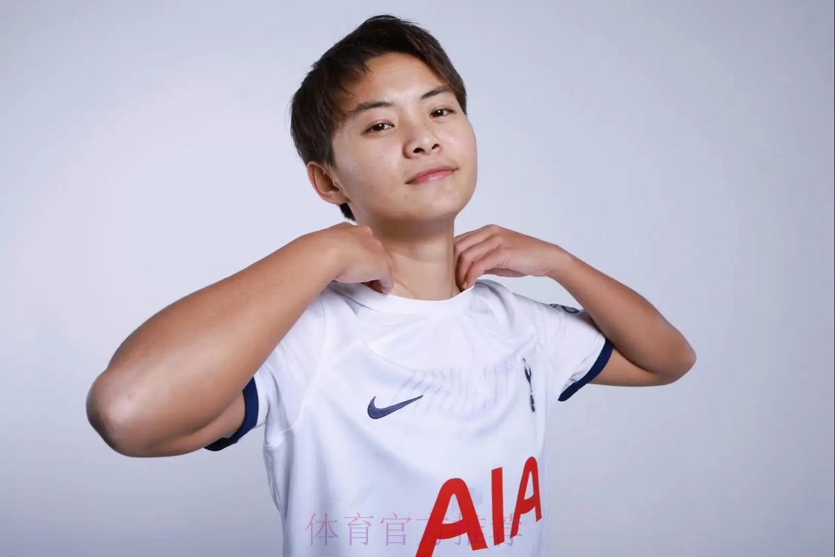 中国女足队员王霜入围亚洲足球小姐候选名单 中国女足队员王霜入围亚洲足球小姐候选名单